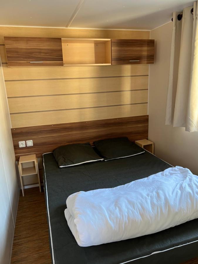 Mobilhome 4 Ca61 Vias Kültér fotó